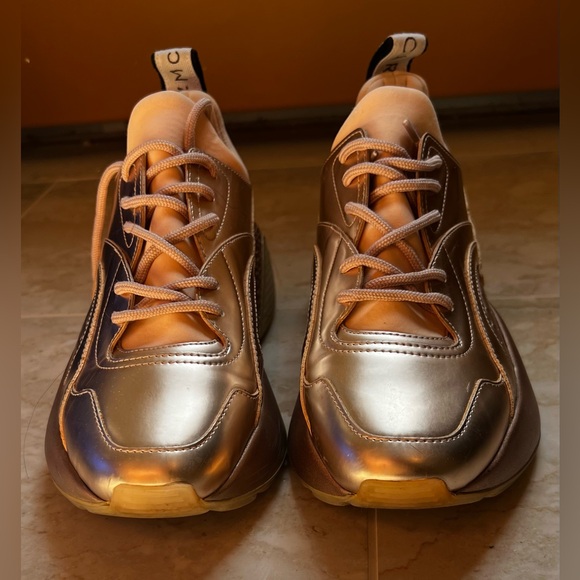 STELLA MCCARTNEY Metallic Rose Gold Faux Leather Eclypse Sneakers - Size IT 39 - Picture 2 of 11